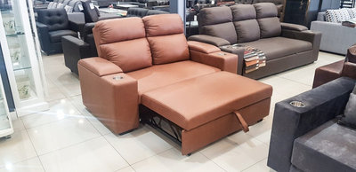 sofa jonny