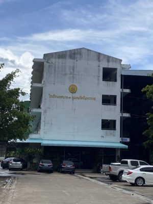 ชุดโต๊ะนักเรียน (ตามสเปคพิเศษ) ส่ง โรงเรียนเทศบาล 3 ชุมชนวัดจันทราวาส ต.ท่าราบ อ.เมือง จ.เพชรบุรี