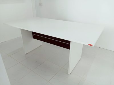 โต๊ะประชุม 180 ซม. รุ่น TCF-P1809