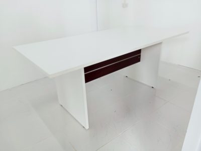 โต๊ะประชุม 180 ซม. รุ่น TCF-P1809