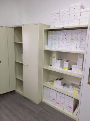 ตู้เอกสาร 2 บานเปิด มือจับชนิดบิด มีกุญแจล็อค รุ่น LK-2