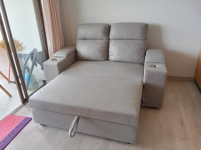 sofa jonny