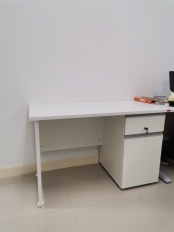 โต๊ะทำงาน 120 ซม. Whitey-12 รุ่น SDK-P1202