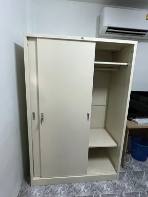ตู้เสื้อผ้าบานเลื่อนทึบ 4 ฟุต รุ่น WS-424