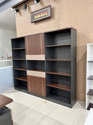 ชุดโต๊ะผู้บริหาร Bosswork+ตู้เอกสาร 3 ชิ้น รุ่น ETB-181