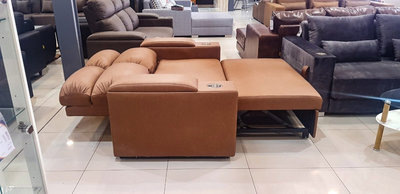 sofa jonny