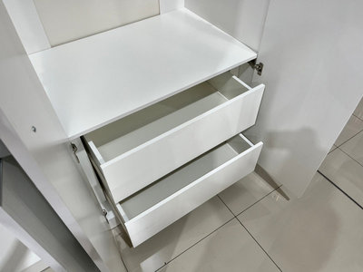 ตู้เสื้อผ้า 2 ใบ 8 บานประตู รุ่น Collin Twins
