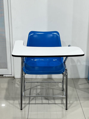 เก้าอี้เลคเชอร์แผ่นใหญ่พิเศษ รุ่น CP-03LCR